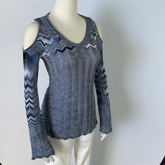 WHBM Blue Zigzag Open Shoulder Sweater X Small - Picture 4 of 10